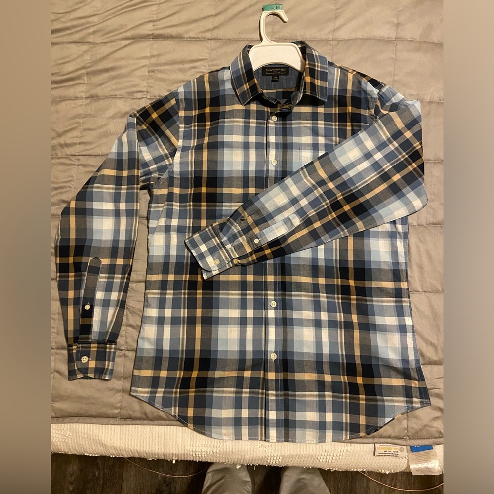 Banana Republic Men Stretch Soft Wash slim fit plaid button-up shirt plaid